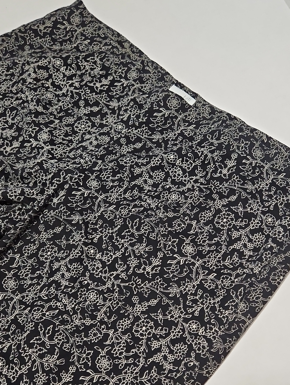 J. Jill Black and Gray Patterned Slim Stretch Size 16 Ankle Pants - Picture 2 of 12